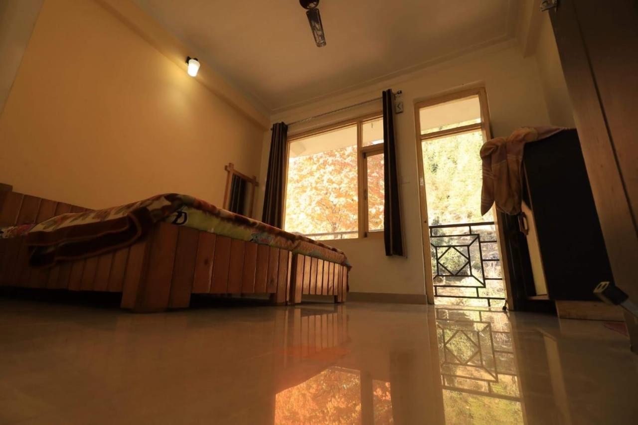 Oasis Guest House Bhagsu D'Shala 다람샬라 외부 사진