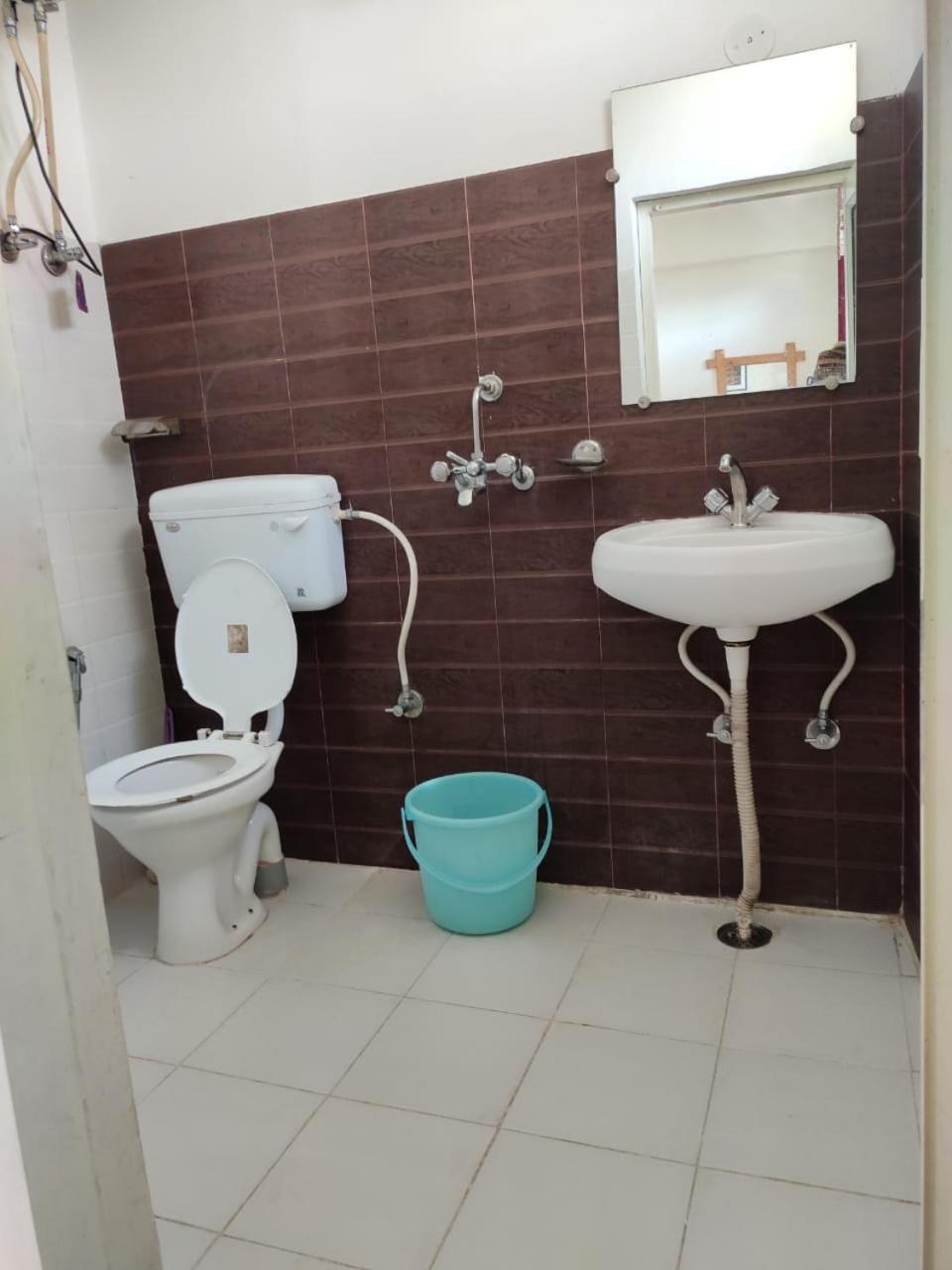 Oasis Guest House Bhagsu D'Shala 다람샬라 외부 사진