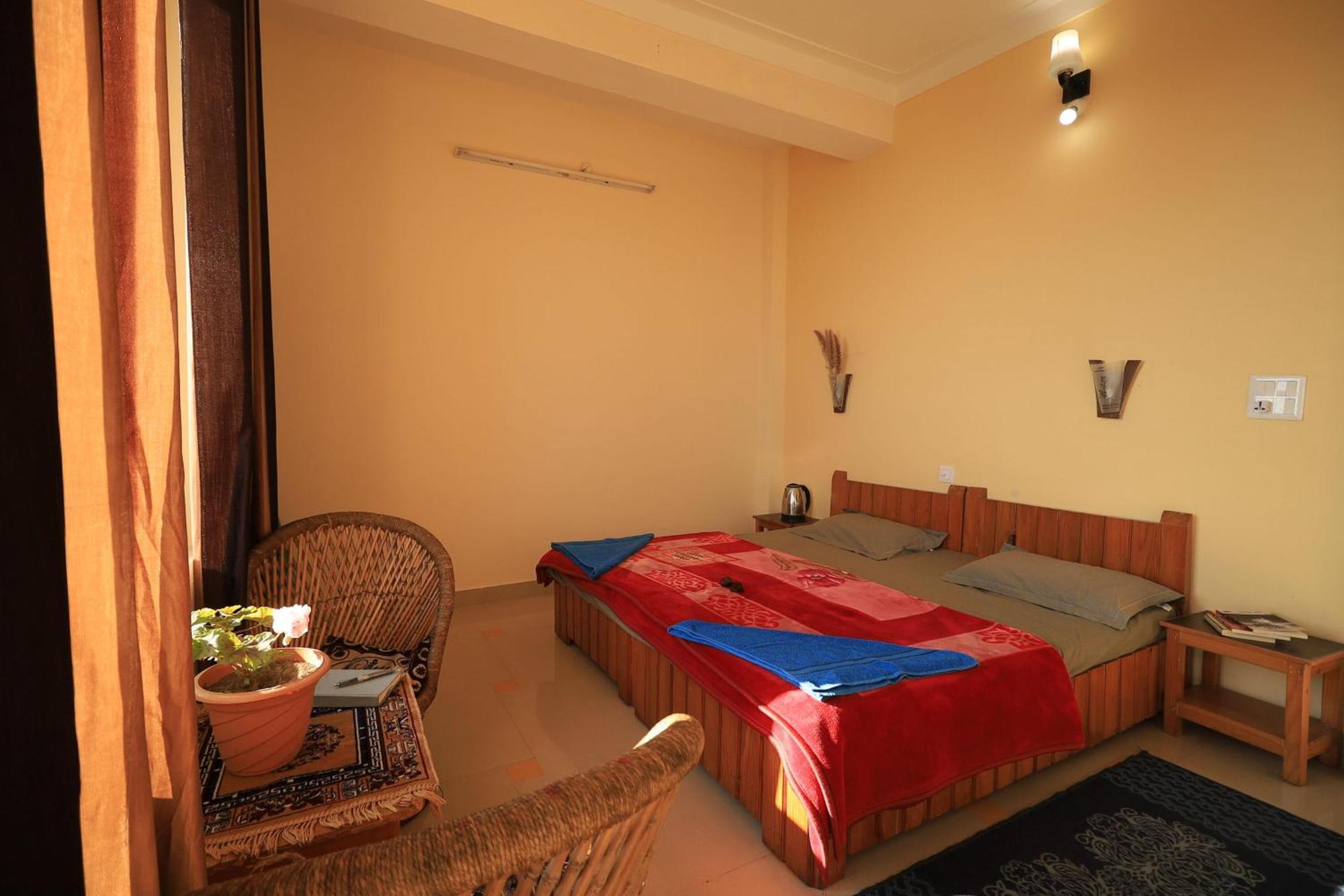 Oasis Guest House Bhagsu D'Shala 다람샬라 외부 사진